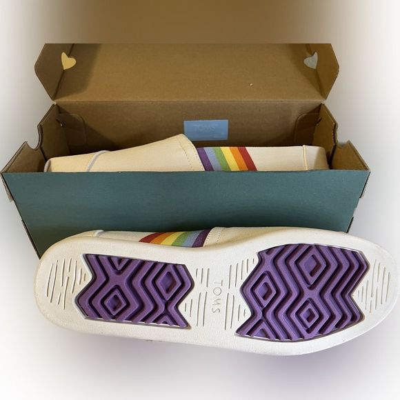 Toms Alpargata Men's White Unity Rainbow Canvas Shoes Size 10 New NWT - Picture 7 of 9
